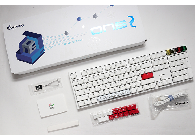 Rgb white. Провод для клавиатуры Ducky. Адм Cadis 5.1 клавиатура.